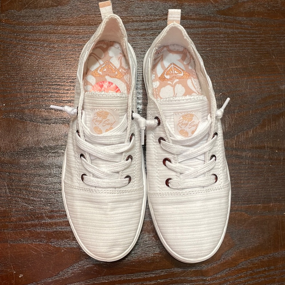 Women’s Size 7.5 Roxy Libbie Slip on Sneakers
